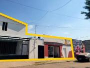 VENTA CASA EN BARRIO LA SALUD AL CENTROSUR DE LA CIUDAD EMM