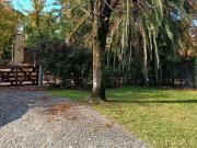 Venta Casa en Barrio Privado en calle Chubut APTO...