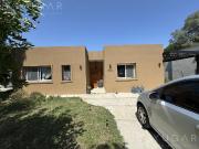 Venta Casa en Barrio San Alfonso Pilar del Este