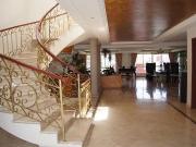 Venta Casa en Bosques de las Lomas con Jardín y Seguridad