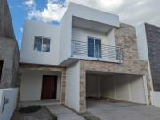 Venta Casa en Bosques del Valle IV! Nueva! Urge !
