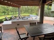 VENTA CASA EN CALLE CERRADA EN AVANDARO