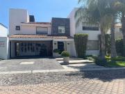 VENTA CASA EN CAMPANARIO frente a amenidades A LA CASA...