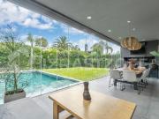 Venta Casa en Campo Chico de 5 ambientes con Pileta y...