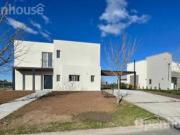 Venta Casa en CANTON GOLF