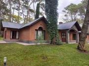 Venta Casa en Carilo Jilguero y Divisadero