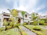 VENTA CASA EN CHACARILLA CON HERMOSO JARDIN