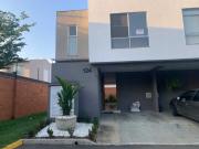 Venta Casa en Ciudad Country Jamundi VM