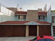 Venta / Casa en Col. Paseo de Taxqueña