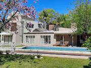 Venta Casa en Colastine con increíble ubicación