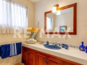 Venta casa en condominio cerrado en Loma de Valle...