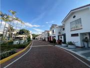 Venta casa en condominio en ciudad jardín sur de Cali JR