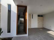 VENTA/RENTA CASA EN CONDOMINIO JARDÍN Y BALCÓN MOMOXPAN...