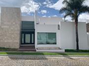 VENTA CASA EN CONDOMINIO LOMAS DE ANGELÓPOLIS I PUEBLA...