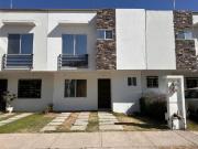 VENTA CASA EN CONDOMINIO VALLE DEL ROBLE GUANAJUATO