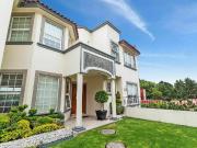 Venta casa en conjunto en Interlomas