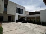 VENTA CASA EN CORRAL DE BARRANCOS AL NORTE DE LA CIUDAD CE