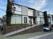 VENTA CASA EN CUMBAYA, SAN PATRICIO, ECUADOR