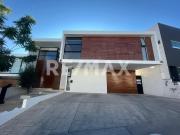 VENTA CASA EN CUMBRES DE LAGO JURIQUILLA VENTA CASA EN CUMBRES DE LAGO JURIQUILLA