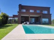 Venta Casa en El Canton Norte a la Laguna