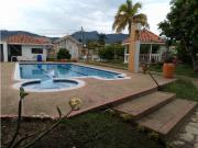 VENTA CASA EN EL MEJOR CONDOMINIO DE CHINAUTA PRECIO DE...