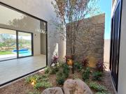 VENTA CASA EN ESQUINA CON RECÁMARA EN PLANTA BAJA Y...