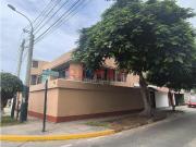 Venta | Casa En Esquina De 3 Pisos – Urb. Los Rosales, Surco