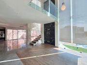 VENTA! CASA EN ESQUINA DE 4 NIVELES, CENTRO SUR,...