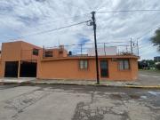 Venta casa en esquina, de una planta. Col. San Manuel