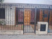 VENTA CASA EN FERROVIARIO MITRE 4 DORMITORIOS