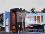 VENTA CASA EN FRACC MARANTA atrás de plaza San Diego...