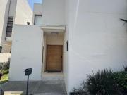 Venta casa en fraccionamiento Real Esmeralda
