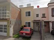 VENTA CASA EN HACIENDA SANTA LUCIA COLONIA REAL DE...