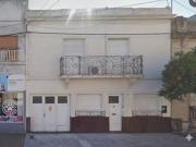 VENTA CASA EN HIPOLITO YRIGOYEN 360