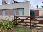Venta casa en la Caleta, 3 ambientes, pileta, parque y...