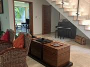 VENTA CASA EN LA CAÑADA EN EL CORAZON DE JURIQUILLA AUN...