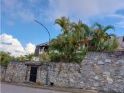 Venta Casa en La Lagunita Con Vista 1518Mt 5h,6b 6Pe MB