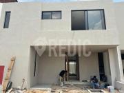 VENTA CASA EN LA RESERVA VALLE JURIQUILLA