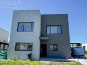 Venta Casa en Lagoon Pilar Bayugar Negocios Inmobiliarios