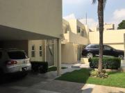 VENTA CASA EN LAS AGUILAS