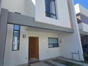 VENTA CASA EN LOMAS DE ANGELOPOLIS