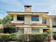 Venta casa en Lomas de las Palmas
