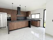 Venta Casa en Metepec, Residencial Santoveña