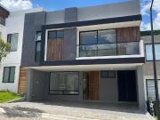 Venta casa en parque Nuevo Leon, Lomas de Angelopolis