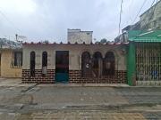 Venta casa en peatonal de Martha de Roldos Aest