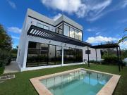 Venta Casa en Privada con amenidades en Yucatán Country Club Venta Casa en Privada con amenidades en Yucatán Country Club