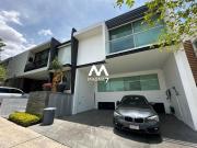 VENTA CASA EN PUERTA DEL VALLE