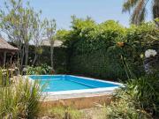 Venta casa en Quilmes con jardín quincho, pileta