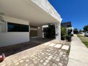 Venta casa en Residencial Aqua, Cancún