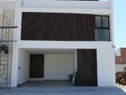 VENTA CASA EN RINCONADA JACARANDAS AL NORTE DE LA CIUDAD BI